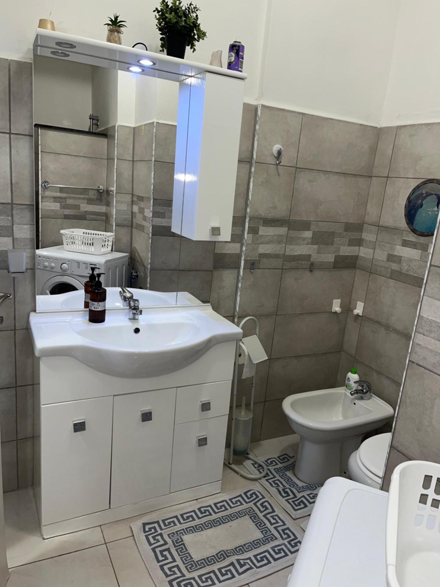Apartmán Monolocale Rosy Fiumicino Exteriér fotografie